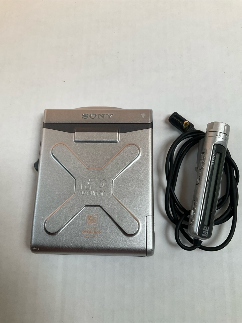 Vintage Sony MD player Bundle MZ-EP11 and MZ-e35 - Picture 4 of 5